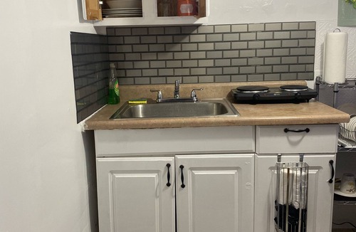 Belmont Apartment | Lovely 2-Bedroom Apt w/Mini Gym