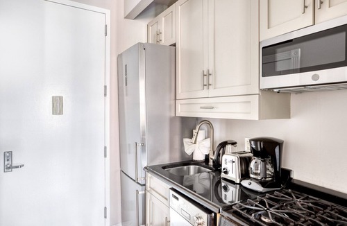 Ukrainian Village Apartment | Lovely East Village 2BR, near Union Square, by Blueground