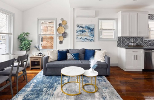 Queens Apartment | Luxurious 6 Bedroom Townhouse NYC