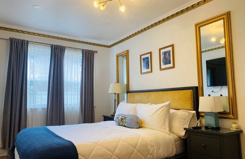 Queens Apartment | Luxurious Room near LaGuardia & JFK Airport