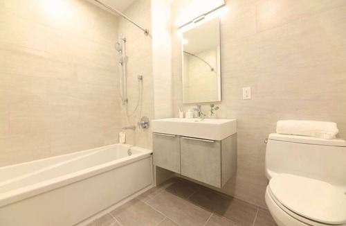 Murray Hill Apartment | Luxury 2 bedroom 2 bathroom penthouse suite near JFK and LGA airport