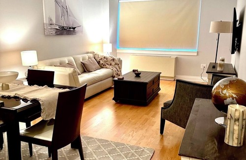 Upper East Side Condo | Luxury 24 hour doorman building in the heart of the UES❤️