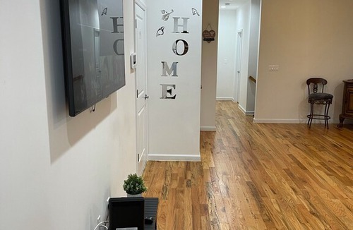 Williamsbridge House | Luxury apartments NY 4 Bedrooms 3 Bathroom.
