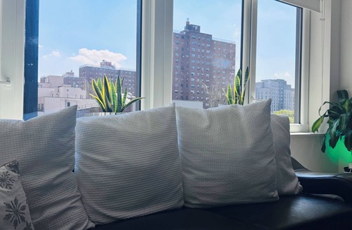 Central Park North Apartment | Luxury Spacious 4-bedroom apartment in Manhattan with Doorman
