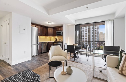 Upper East Side Apartment | Luxury Two Bed With Private Balcony on the UES