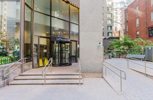 Central Park South Apartment | Midtown 1BR w Gym Elevator nr Rockefeller NYC-508