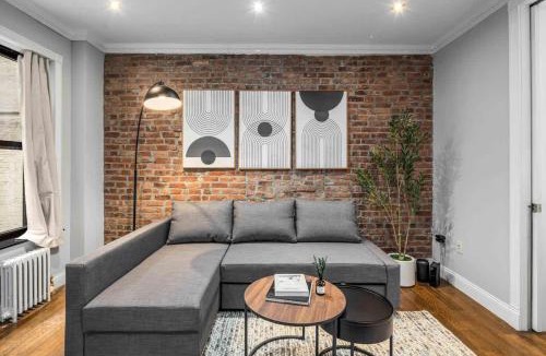 Upper East Side Apartment | Modern Manhattan Retreat Near Central Park