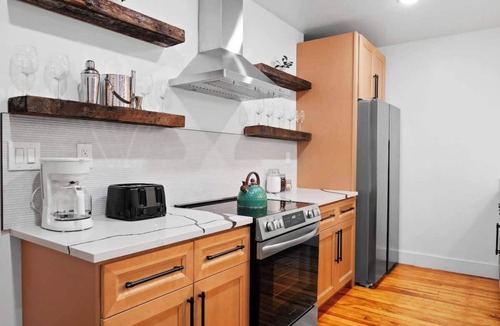 Pocono Summit Apartment | Modern Mountain Escape Sleeps Large Groups!