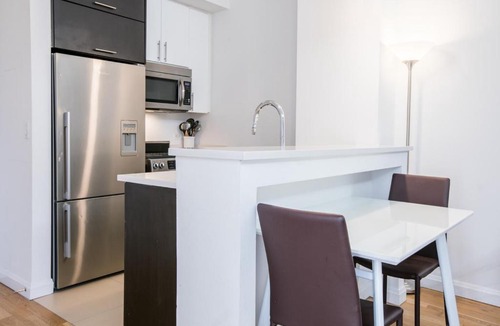 Manhattan Valley Apartment | Modified Two BD Apartment At Columbus Avenue