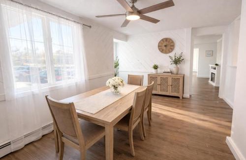 Danielson Apartment | Mohegan Sun Getaway Large Group Retreat