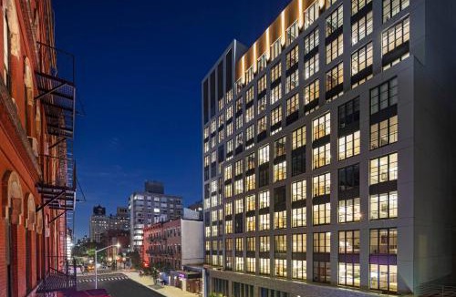 East Village Hotel | Moxy NYC East Village