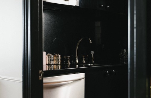 NoMad House | New York City Retreat In Madison Square, Family and Dog-Friendly!
