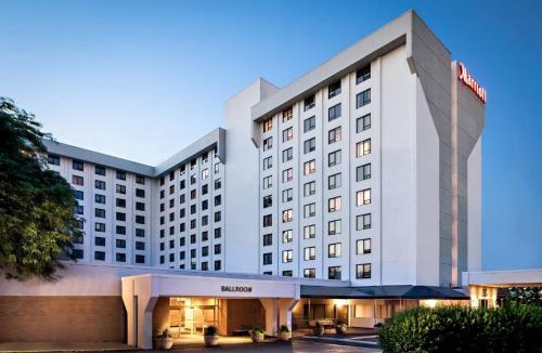 Queens Hotel | New York LaGuardia Airport Marriott