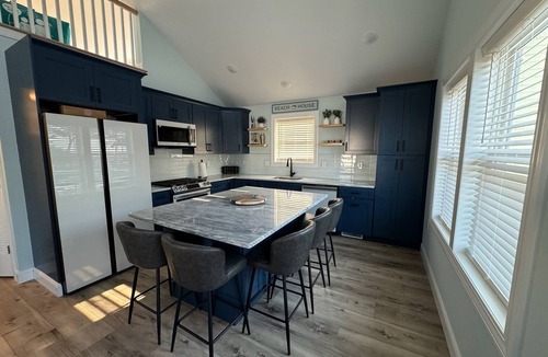 Dover Beaches North House | Newly Constructed ~ 3BR ~ 2 Bath 1 block to the Beach Pet Friendly
