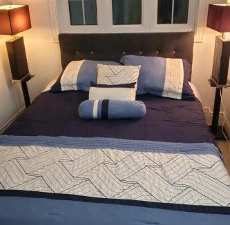 Niagara Falls Apartment | Niagara Falls Core Cozy Stay Near Clifton Hill