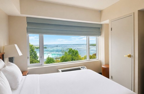 Fallsview Hotel | Niagara Fallsview Hotel
