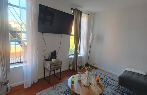 Ukrainian Village Apartment | NY-11-6 Cozy 1BR 1BATH In East Village