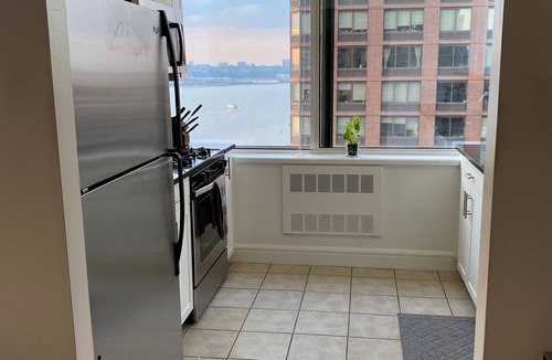 Lincoln Square Apartment | NYC Luxury 3bed/3 bath Westside Manhattan