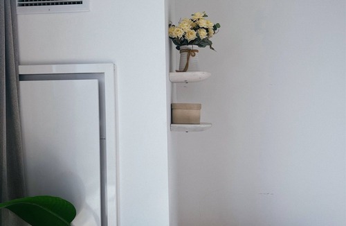 Hunters Point Apartment | NYC's Heart: Modern Luxury in Prime Location