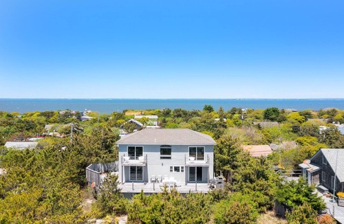 Cherry Grove House | Oceanfront Modern Coastal New