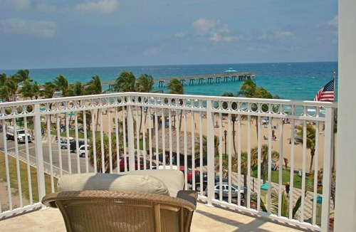 Deerfield Beach Condo | OCEANFRONT PENTHOUSE 4B 5BA, WALK TO RESTAURANTS,SHOPS