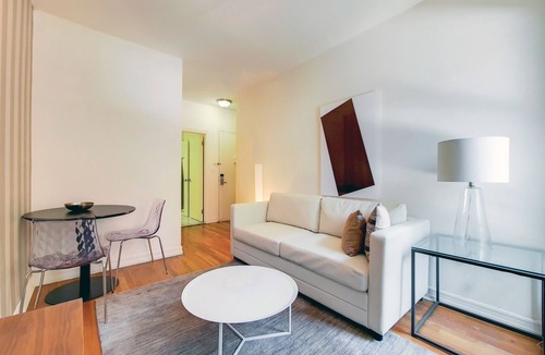 Upper East Side Apartment | One Bedroom on the Upper East Side