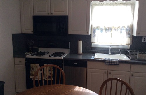 Holliswood House | Perfect for families or business travelers looking lfor extended stay in NYC.