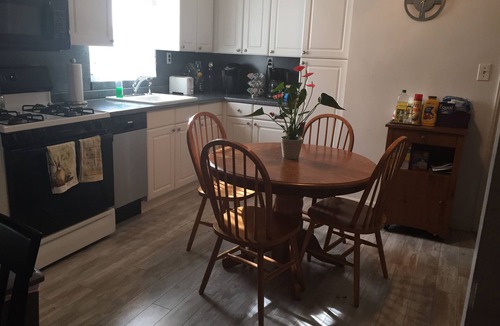 Holliswood House | Perfect for families or business travelers looking lfor extended stay in NYC.