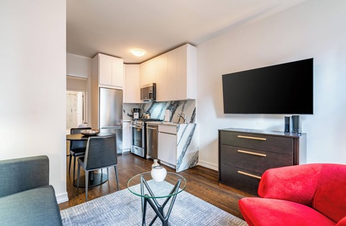 Upper East Side Apartment | Pet-Friendly UES One Bedroom Near Central Park