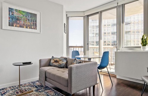 Peter Cooper Village Apartment | Picturesque 1BR Apartment in NYC Balcony