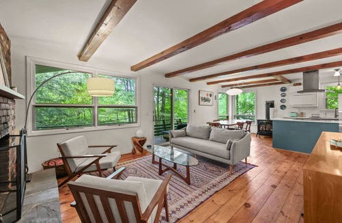 Richmond Cottage | Pine & Paddle | Pond Access Kayaks