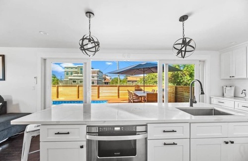 Ocean Bay Park House | Poolside Chic by the Sea
