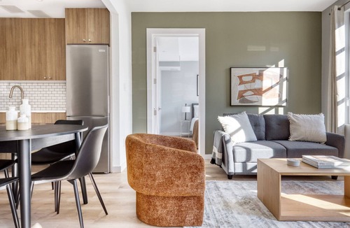 Vinegar Hill Apartment | Premium Dumbo 2BR w/W/D, Roof & Gym, nr TimeOut Building, by Blueground