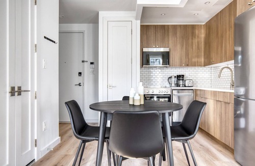 Vinegar Hill Apartment | Premium Dumbo 2BR w/W/D, Roof & Gym, nr TimeOut Building, by Blueground