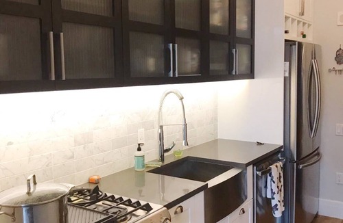 Hunters Point Apartment | Pristine mini loft in luxury building in LIC