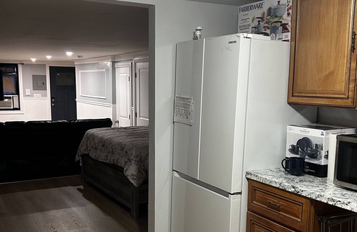 Gowanus Apartment | Private Suite
