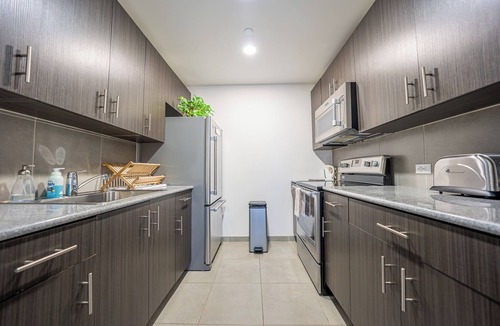 Midtown West Apartment | Quiet 2BR/1.5 Bath APT in Times SQ