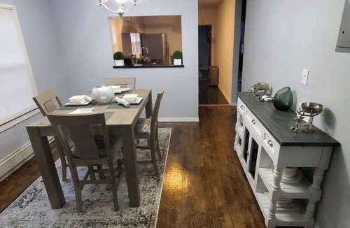 Queens Apartment | Quiet 3 Bedroom Apartment in Private Home
