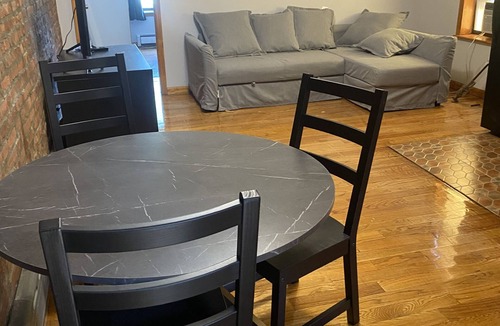 Ditmas Park Apartment | Quiet and cozy apartment