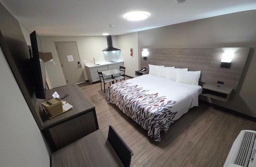 Sutton Hotel | Red Roof Inn Sutton