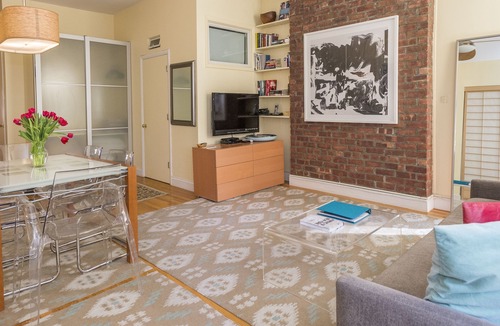 Ukrainian Village Apartment | RENT Weeks of XMAS New Year Eve 2023 Lux 2 br Apt SOHO/LES/E Village