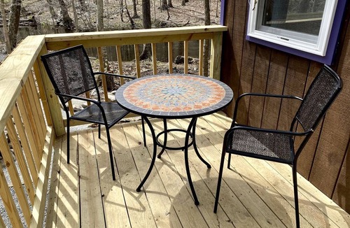 Bozrah Cabin | Secluded Tiny House Rental for Glamping in Norwich, Connecticut