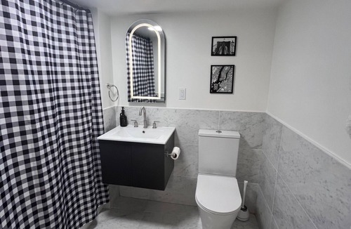 Crown Heights Apartment | Serene 2-bedroom apartment with AC in Brooklyn