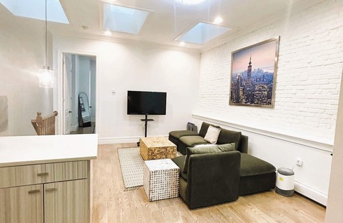 Bushwick Apartment | Serene Sunny Spacious 3-bedroom apartment with – Near Subway, Shops & Dining