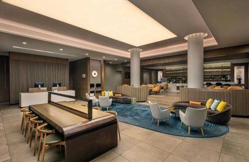 Flushing Chinatown Hotel | Sheraton LaGuardia East Hotel