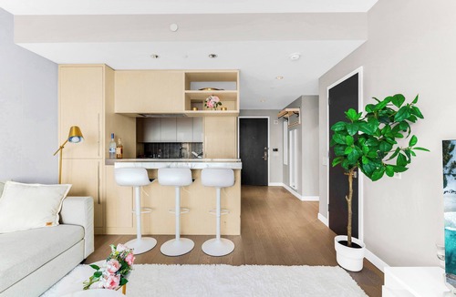 Chinatown House | Skyline Oasis: 3M Dollars Penthouse with Iconic Views