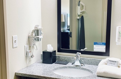 Devils Lake Hotel | Sleep Inn & Suites Devils Lake
