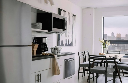 Hunters Point Apartment | Sonder by Marriott Bonvoy Court Square Apartments Long Island City