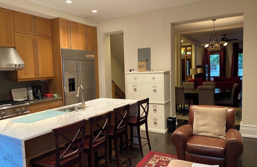 Upper Manhattan House | Spacious 5-bedroom Gut Renovated Triplex Brownstone in vibrant NYC
