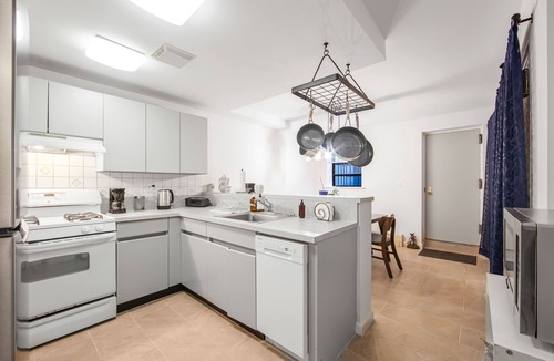 Clinton Hill Apartment | Spacious! Comfy, 2BR/2Bath, Duplex - w/Private Garden in Clinton Hill, Brooklyn